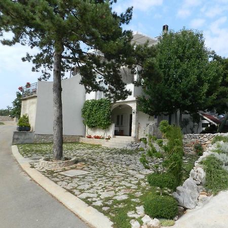 Apartmani Lucija Jurkovic Malinska Ngoại thất bức ảnh