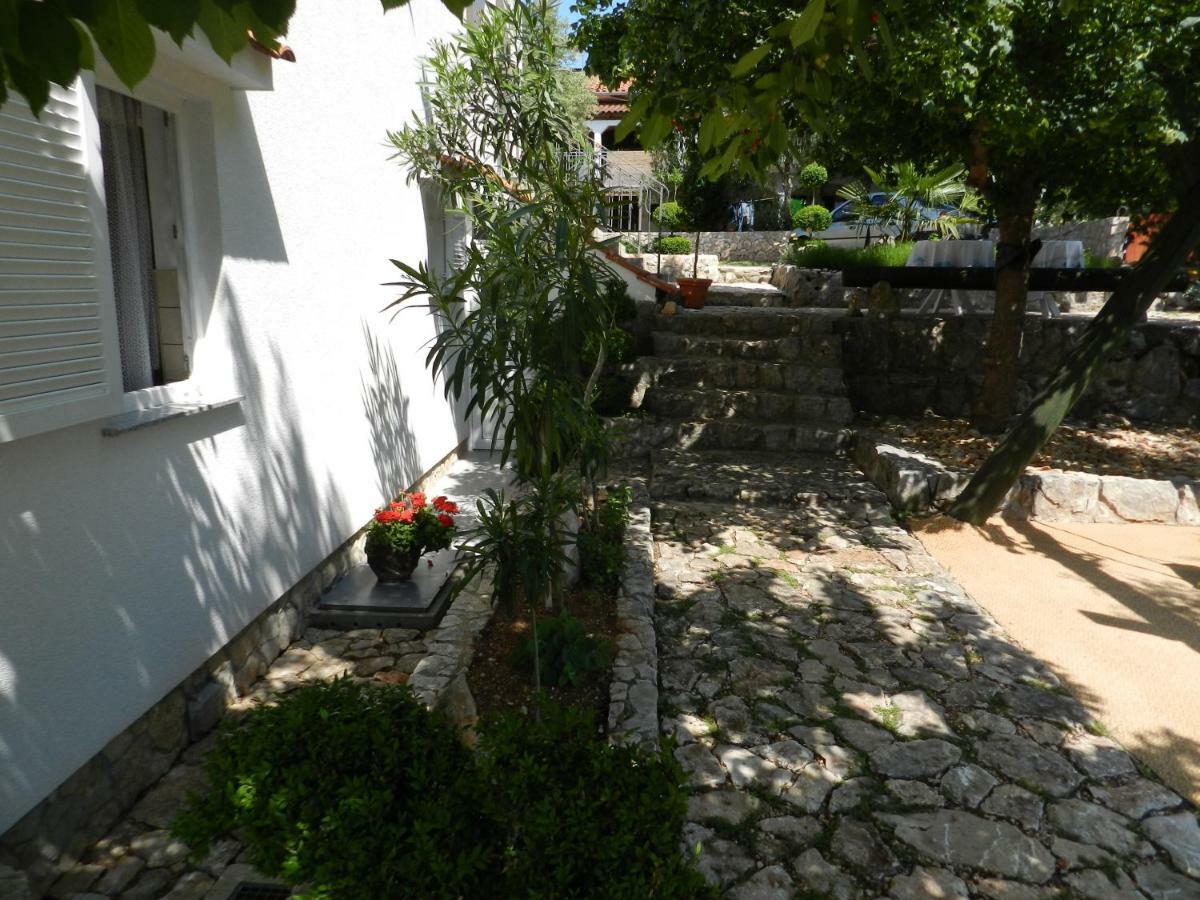 Apartmani Lucija Jurkovic Malinska Ngoại thất bức ảnh