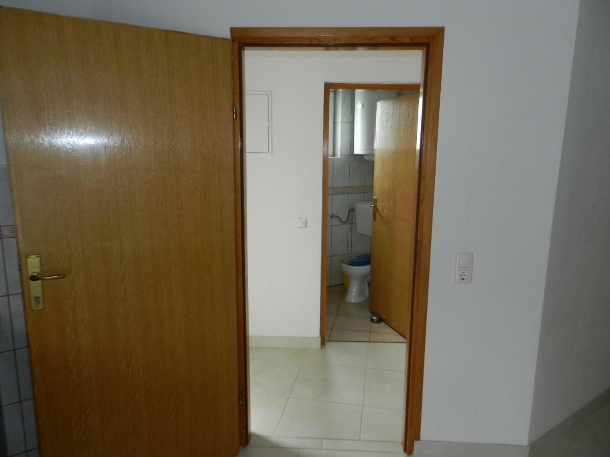 Apartmani Lucija Jurkovic Malinska Ngoại thất bức ảnh